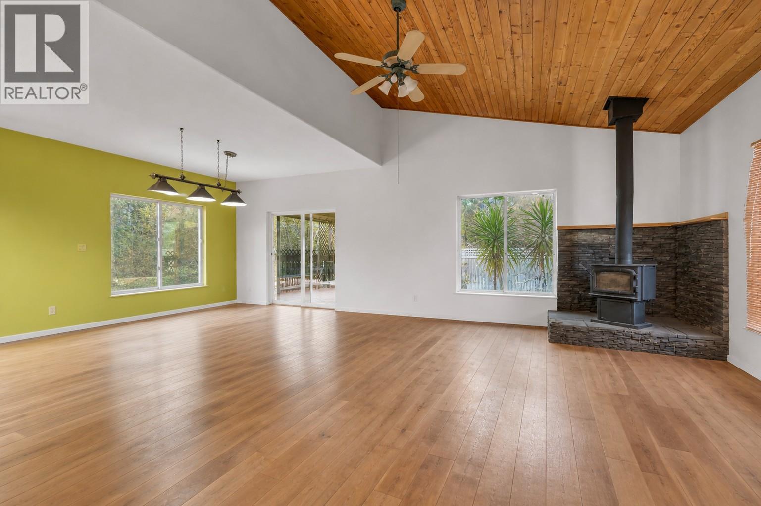 523 Grand Oro Road, Kaleden