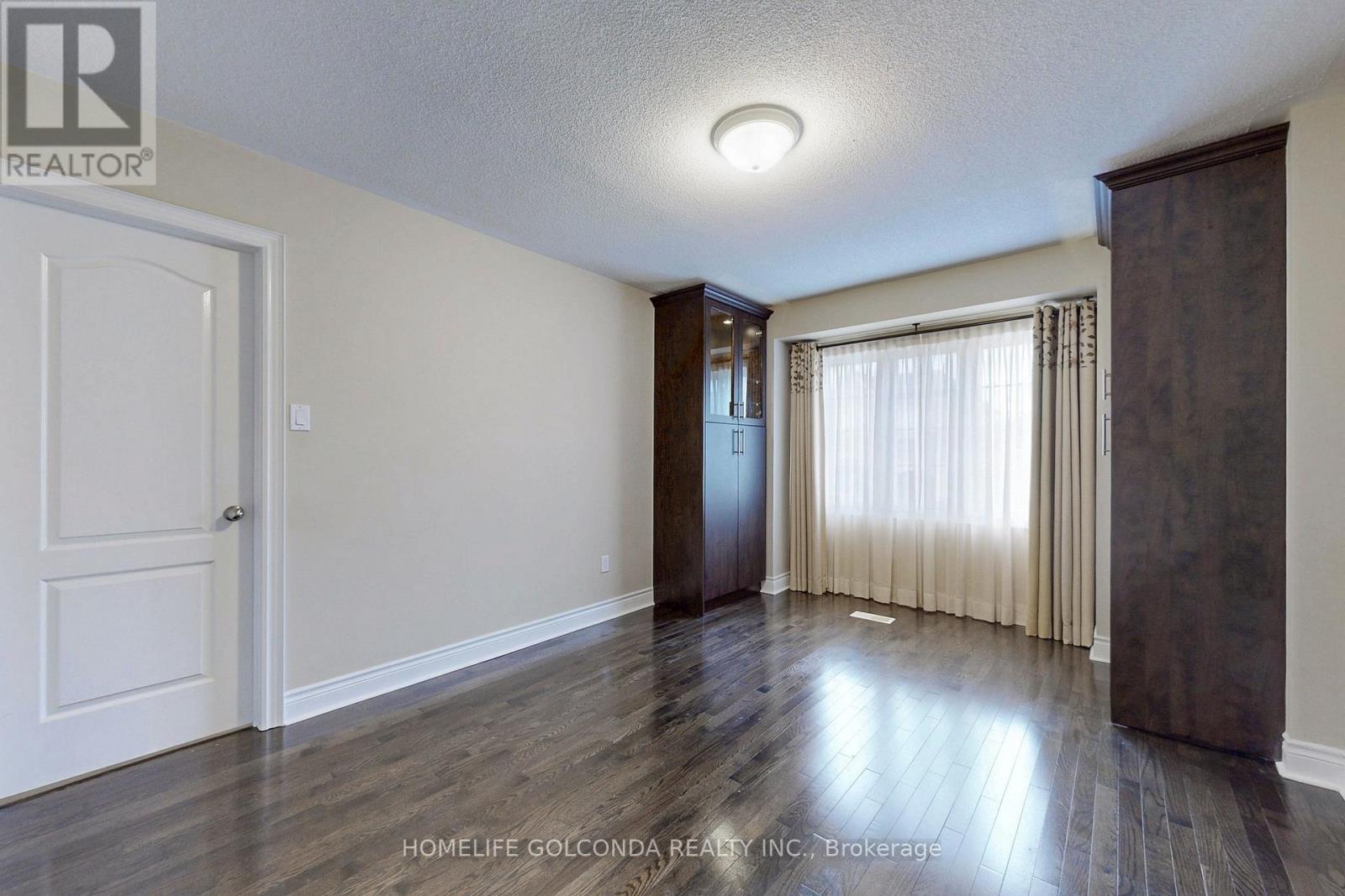 43 BELLOTTI CRESCENT - 34