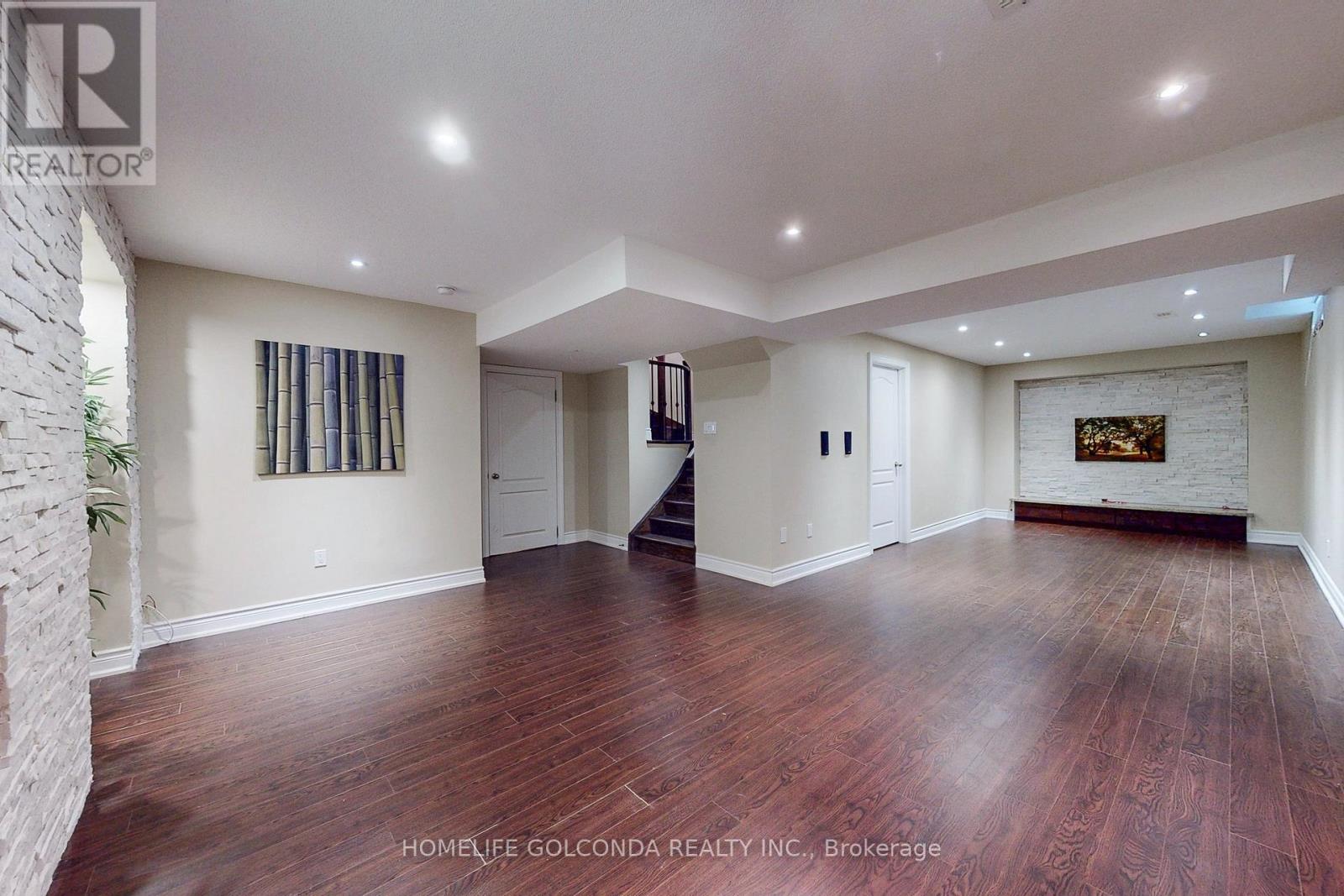 43 BELLOTTI CRESCENT - 39