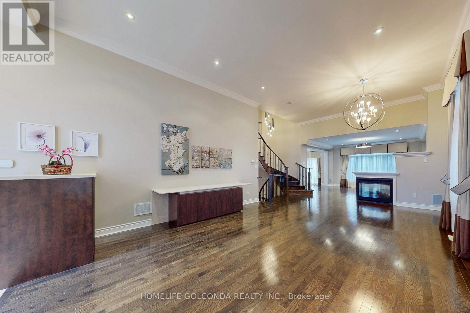 43 BELLOTTI CRESCENT - 5