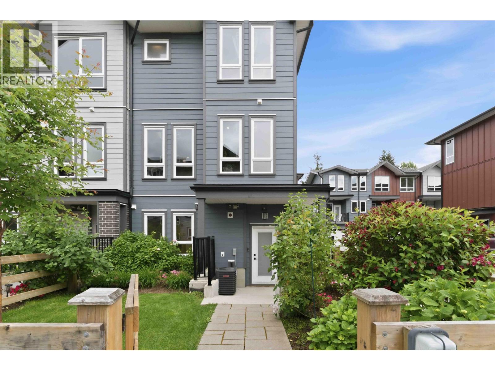 10 11851 232 STREET, Maple Ridge