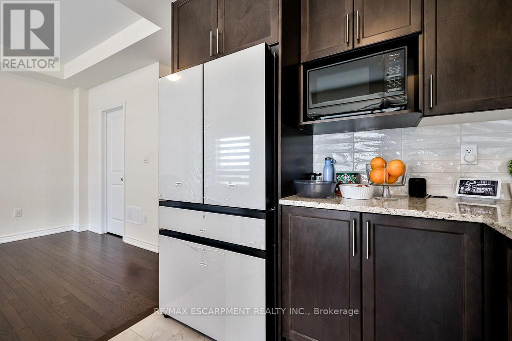 52 BONNINGTON DRIVE - 18