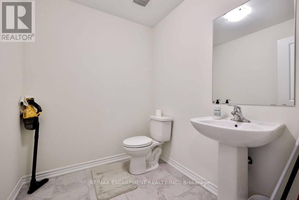 52 BONNINGTON DRIVE - 25