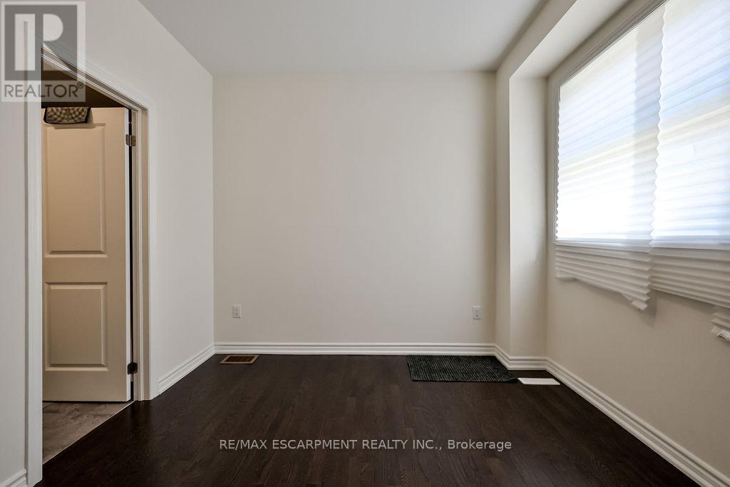 52 BONNINGTON DRIVE - 28