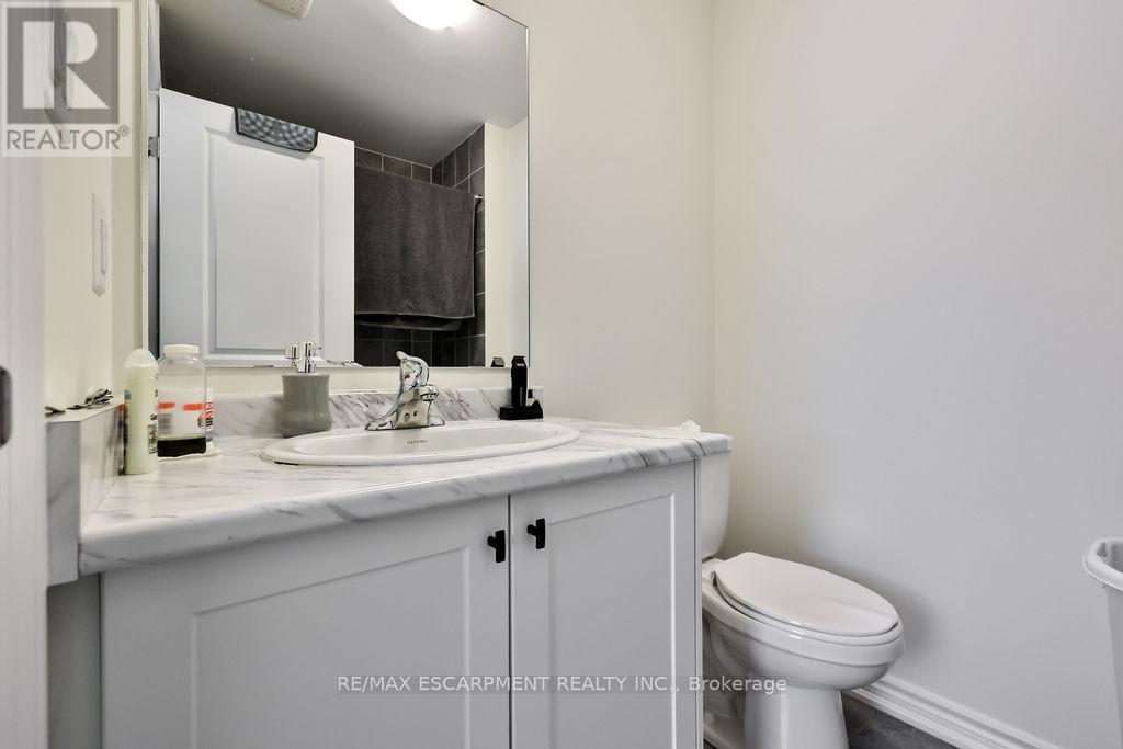 52 BONNINGTON DRIVE - 30