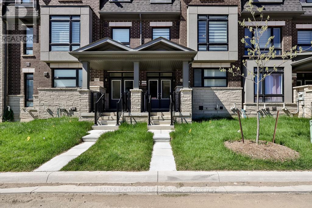 52 BONNINGTON DRIVE - 50