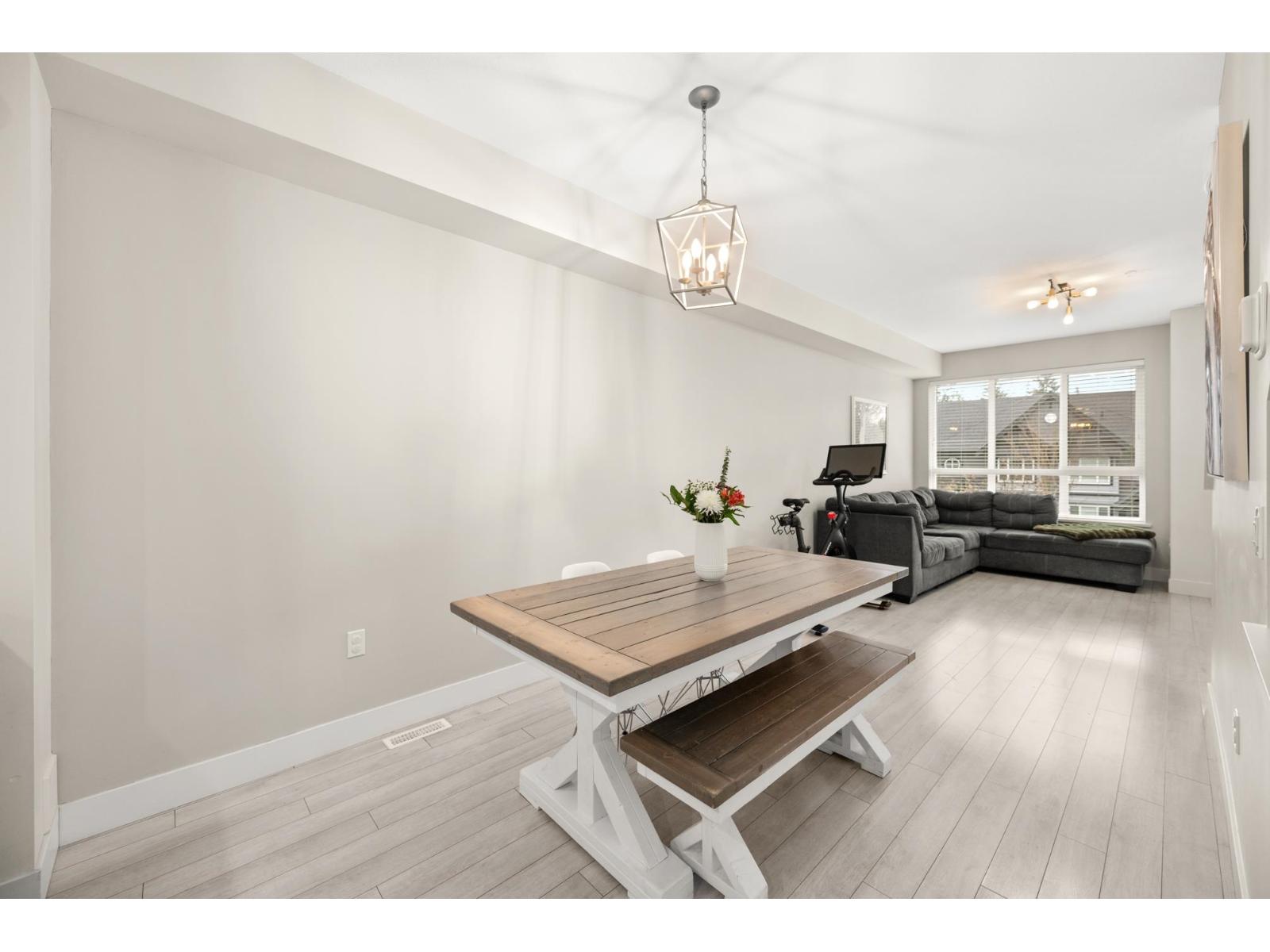 21 8570 204 STREET, Langley