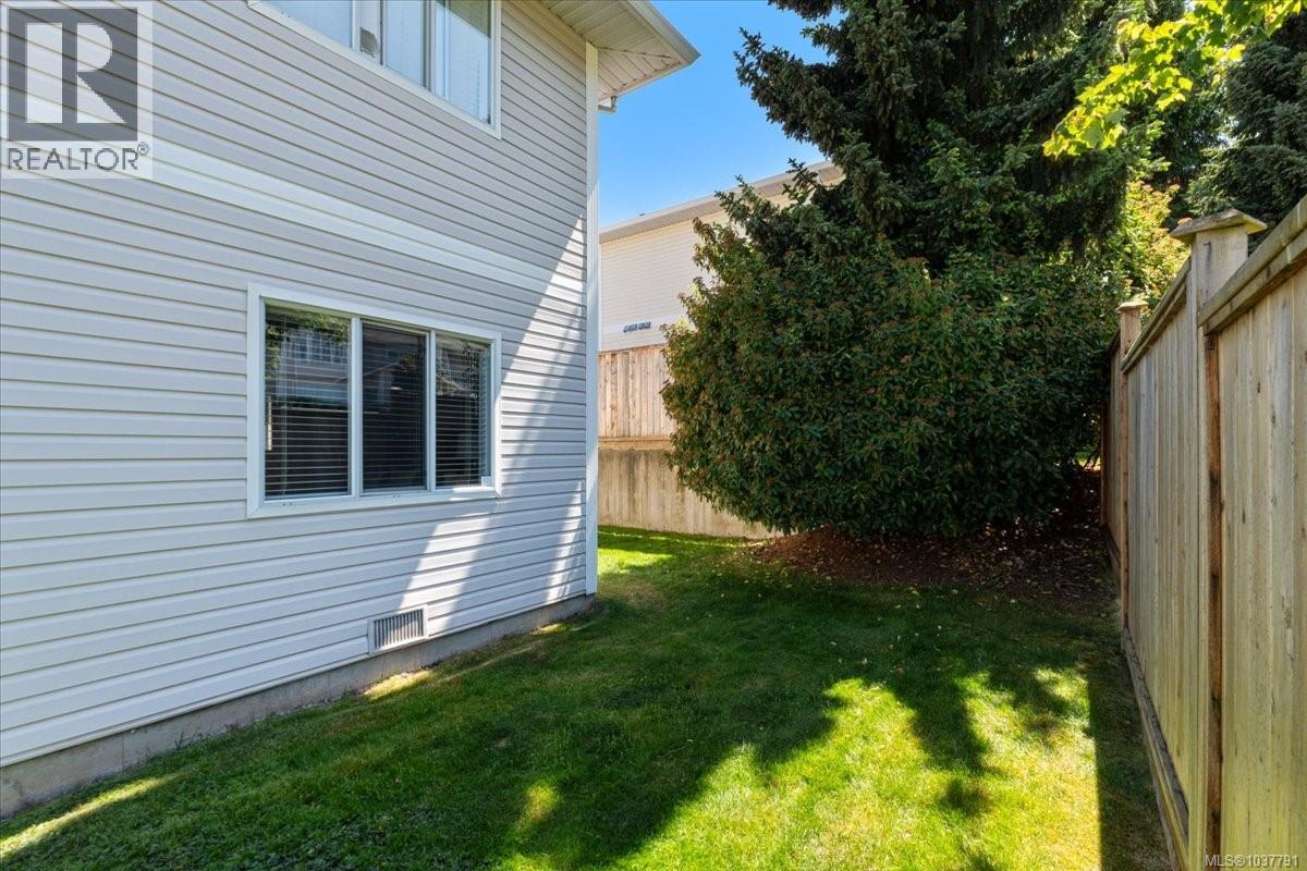 6019 Cedar Grove Dr - 9