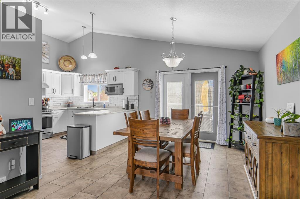 9705 67 Avenue - 8