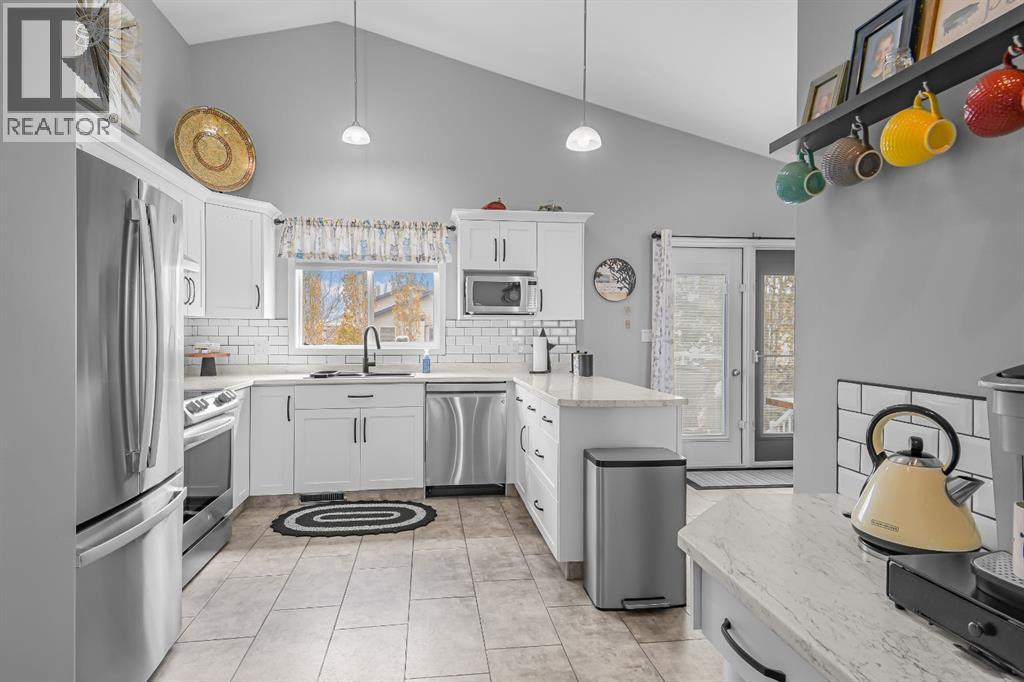 9705 67 Avenue - 7