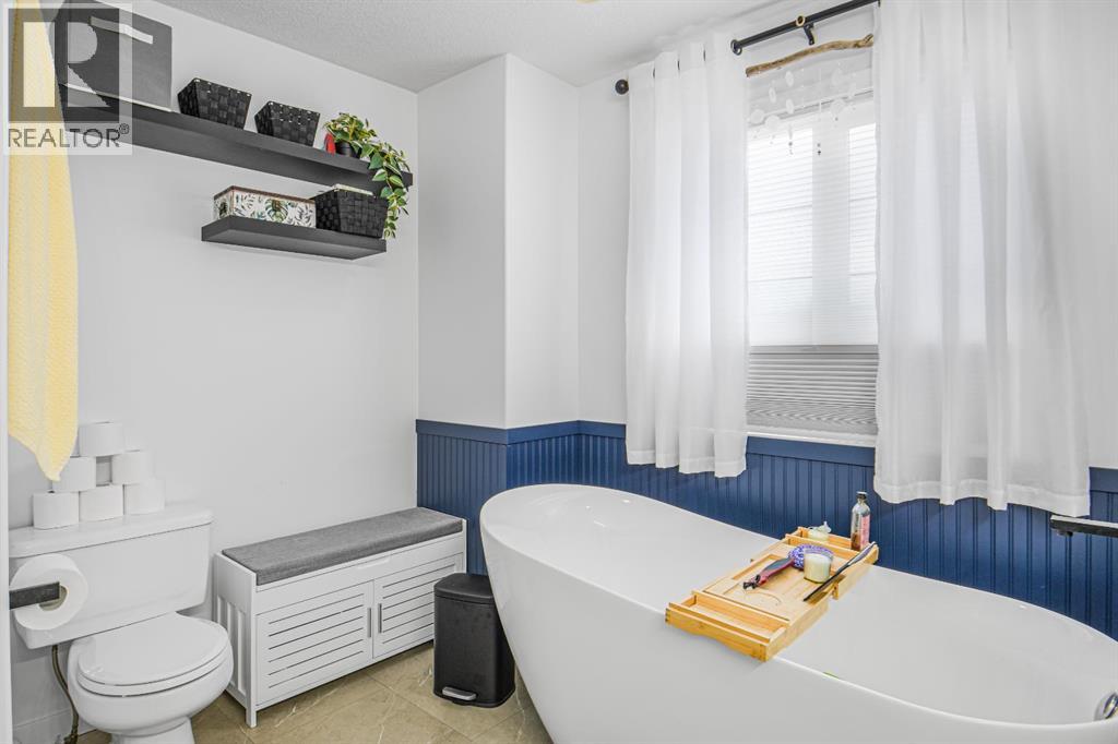9705 67 Avenue - 16