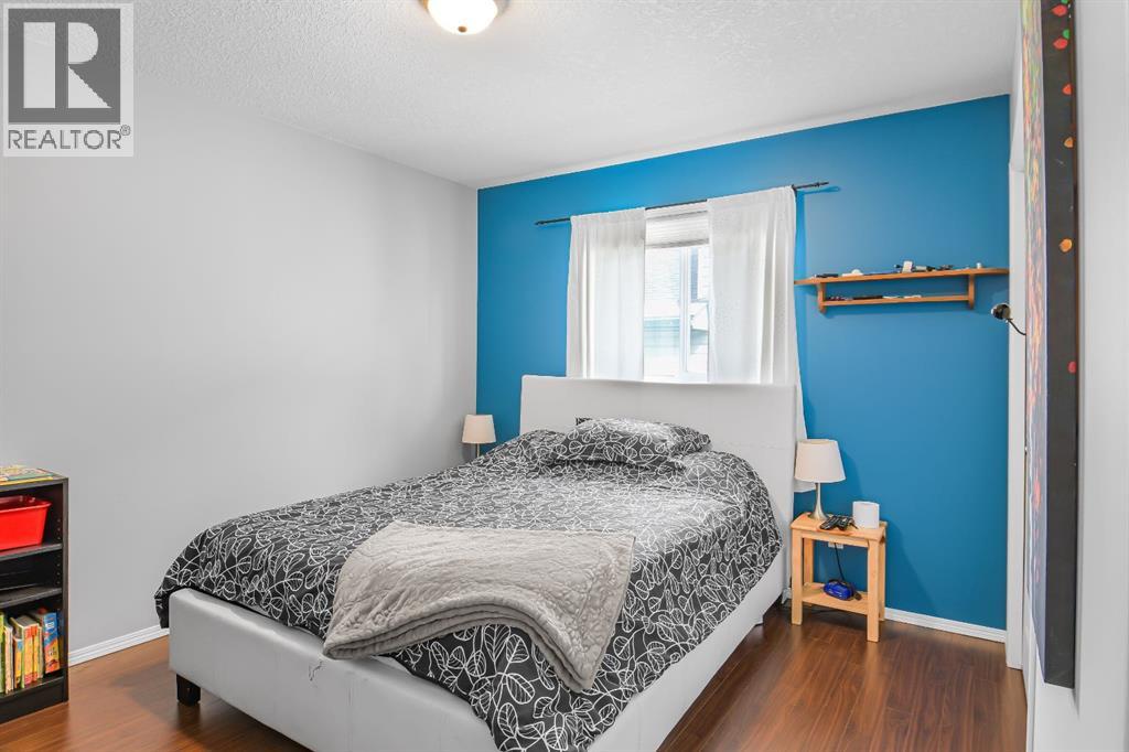 9705 67 Avenue - 10