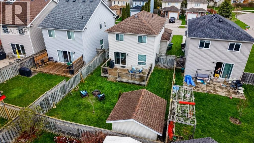 255 HIGHBROOK Crescent - 39
