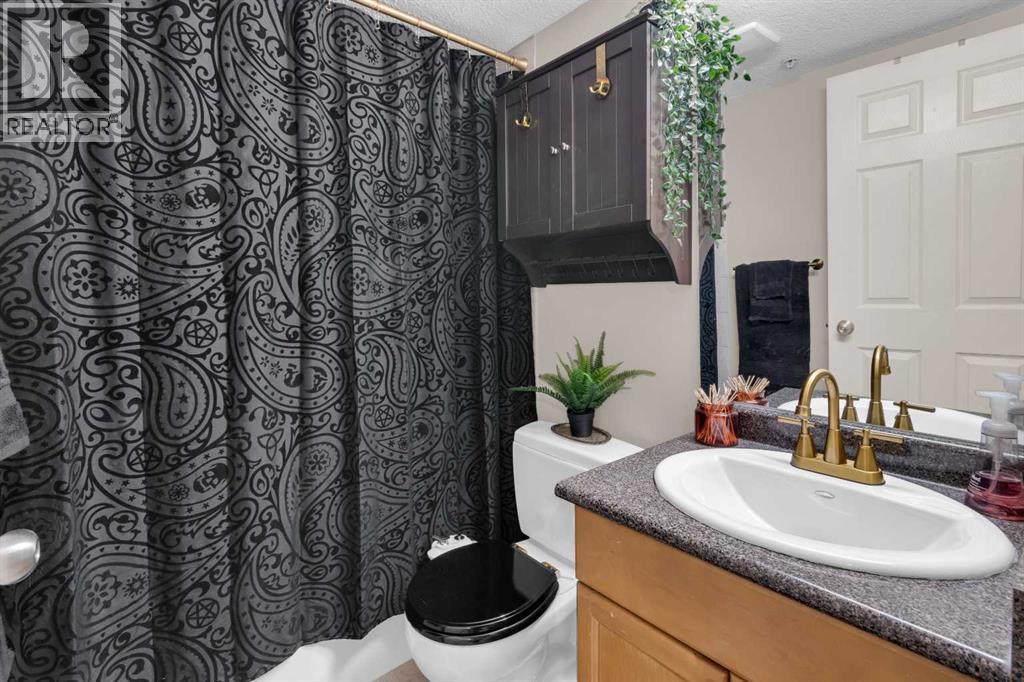 #302 1833 11 Avenue SW - 21