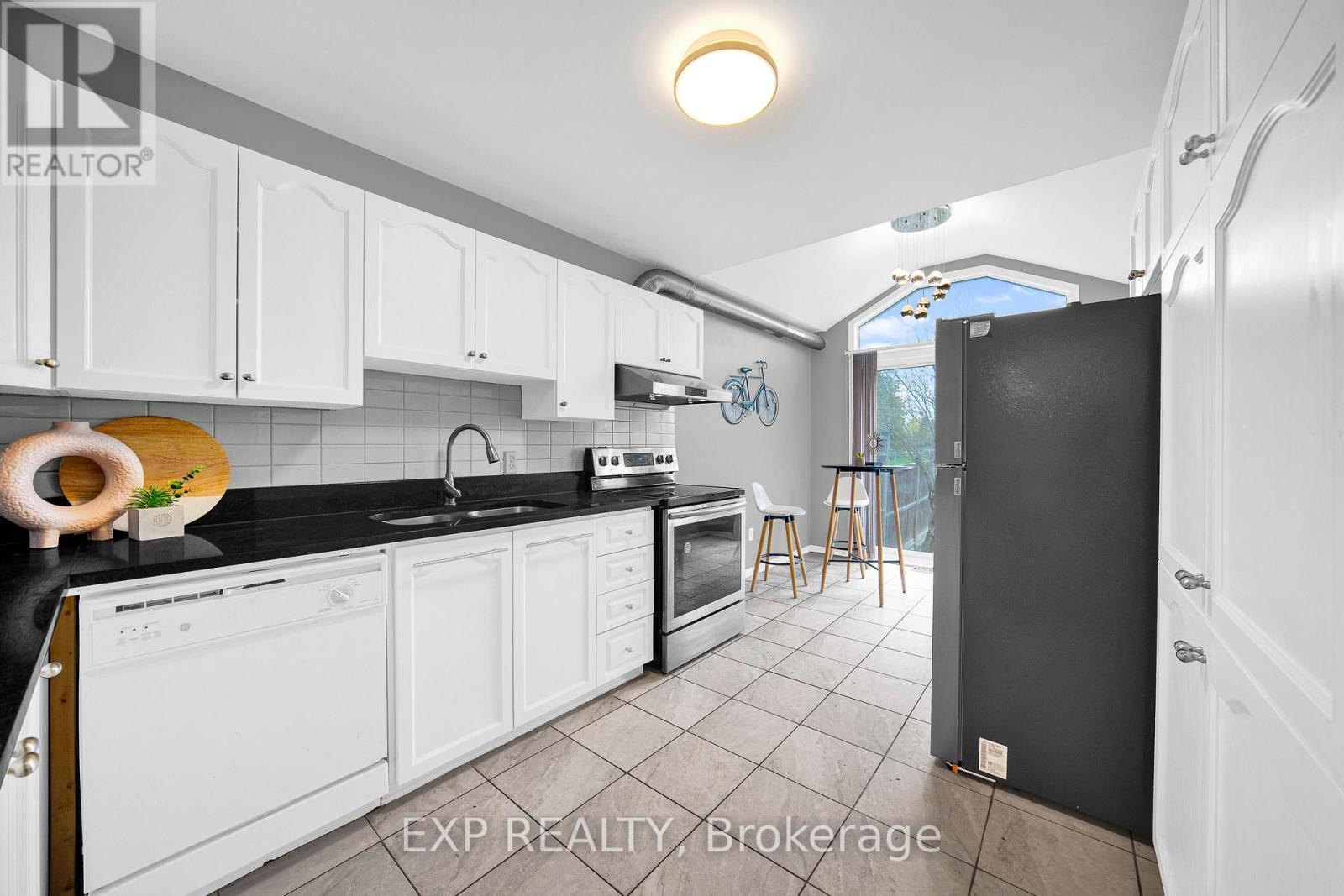 66 KIMBOLTON CRESCENT - 15