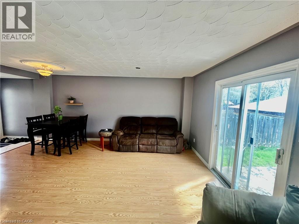 58 ENFIELD Crescent - 6