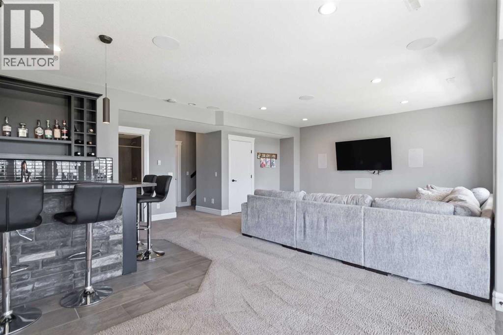 140 Dixon Road - 32