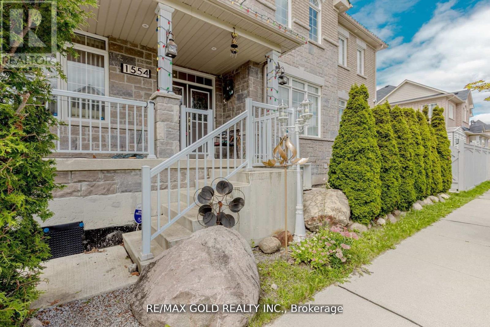 1554 BRUNY AVENUE - 4
