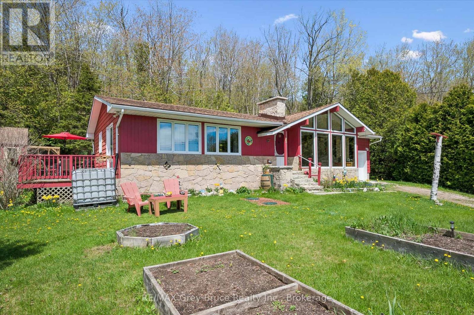 25 SHORELINE DRIVE - 2