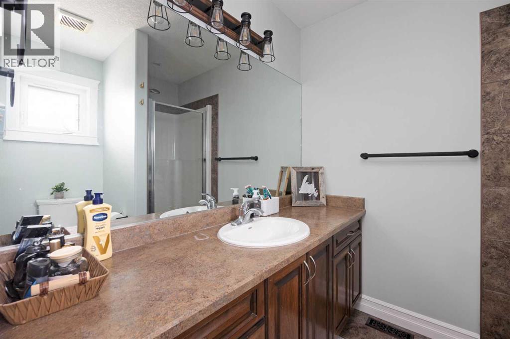 129 Huckleberry Street, Fort McMurray