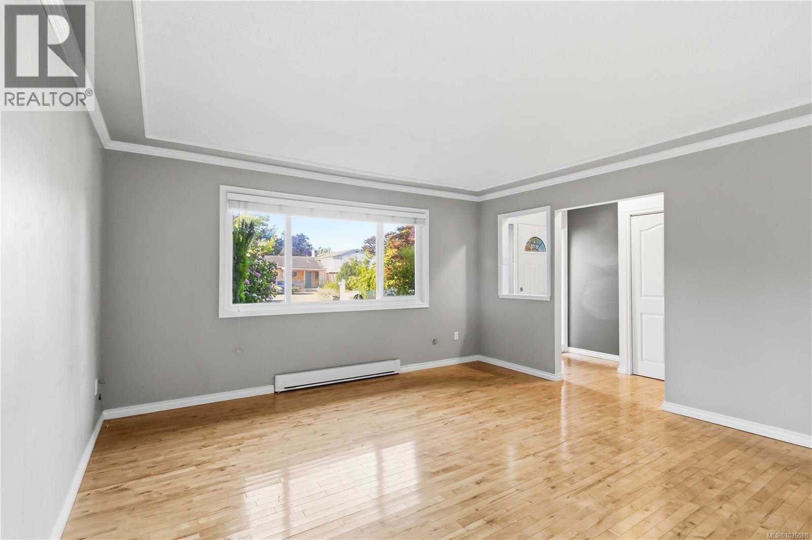 2290 Amelia Ave - 19