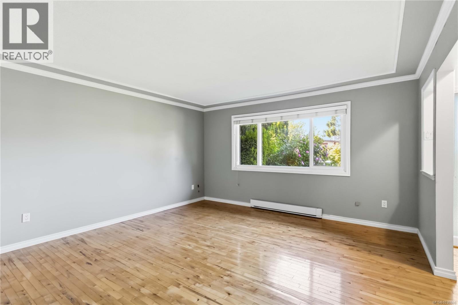 2290 Amelia Ave - 20