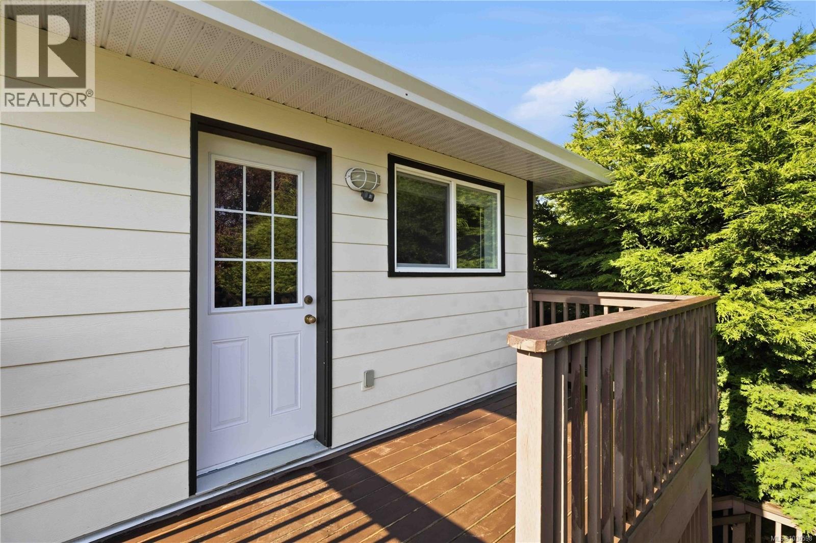 2290 Amelia Ave - 44