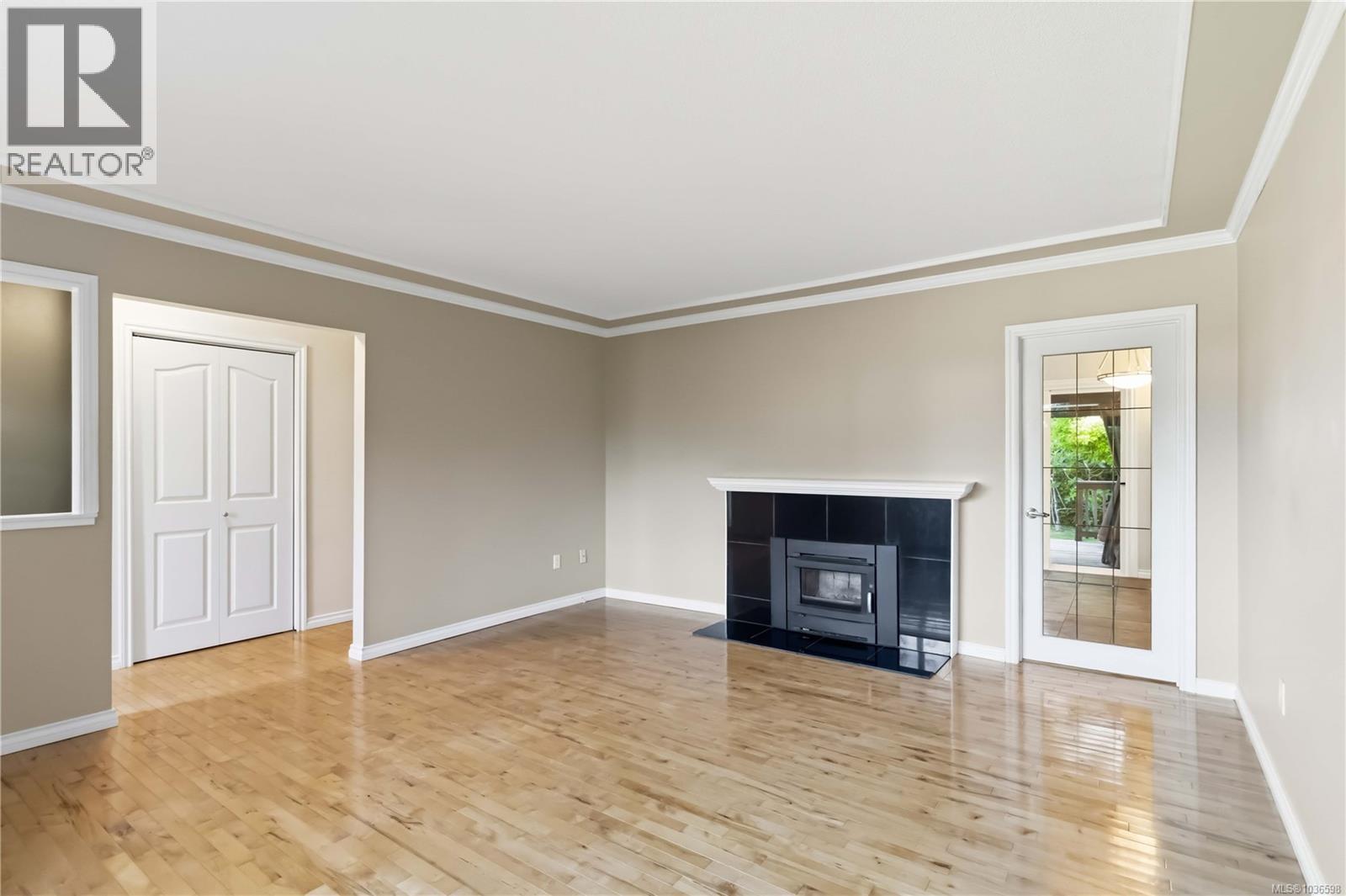 2290 Amelia Ave - 9