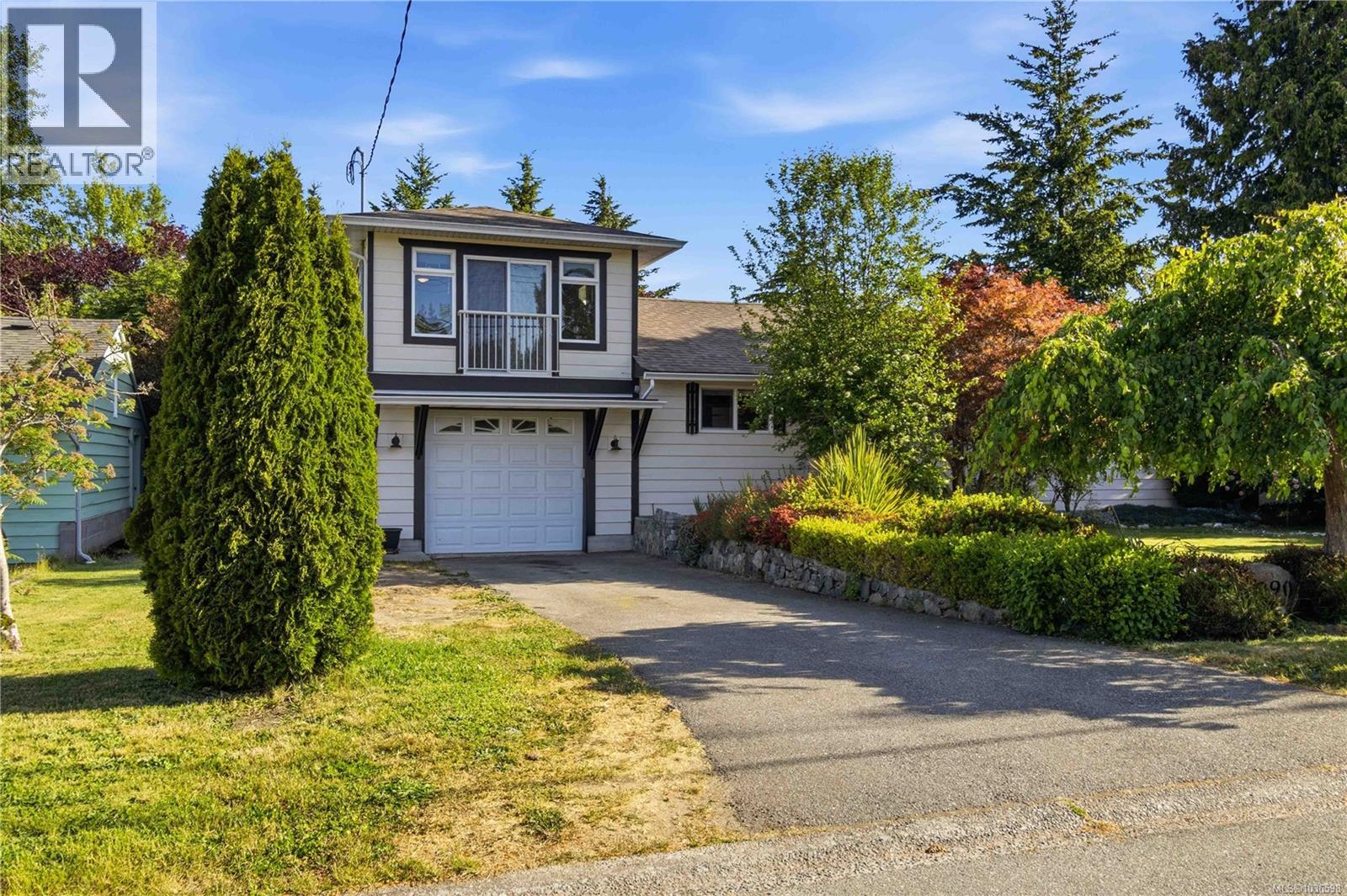 2290 Amelia Ave - 2