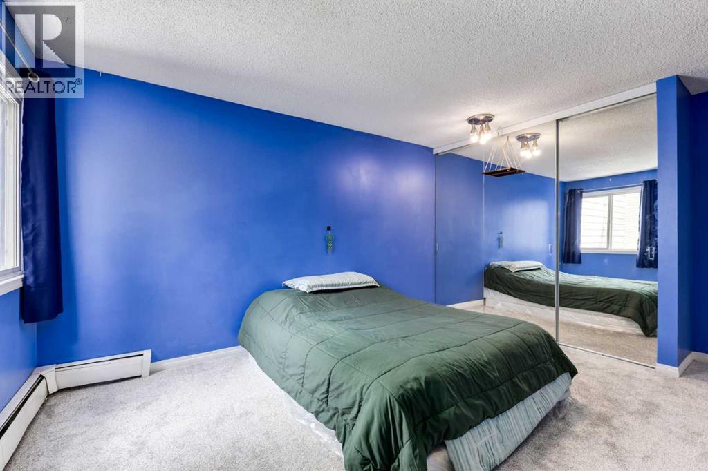 #2240 70 Glamis Drive SW - 21