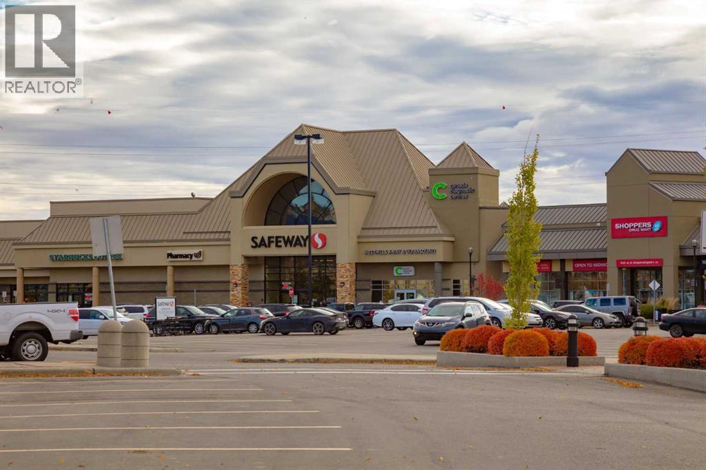 #2240 70 Glamis Drive SW - 37