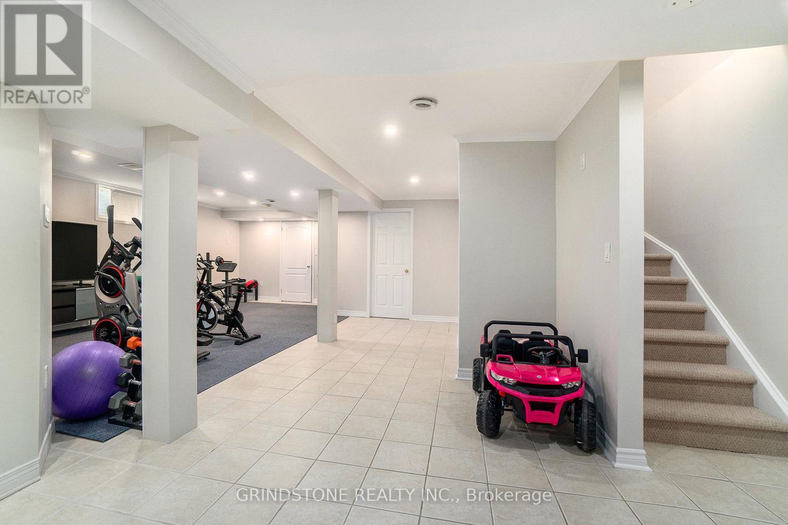 95 EVANSHEN CRESCENT - 30
