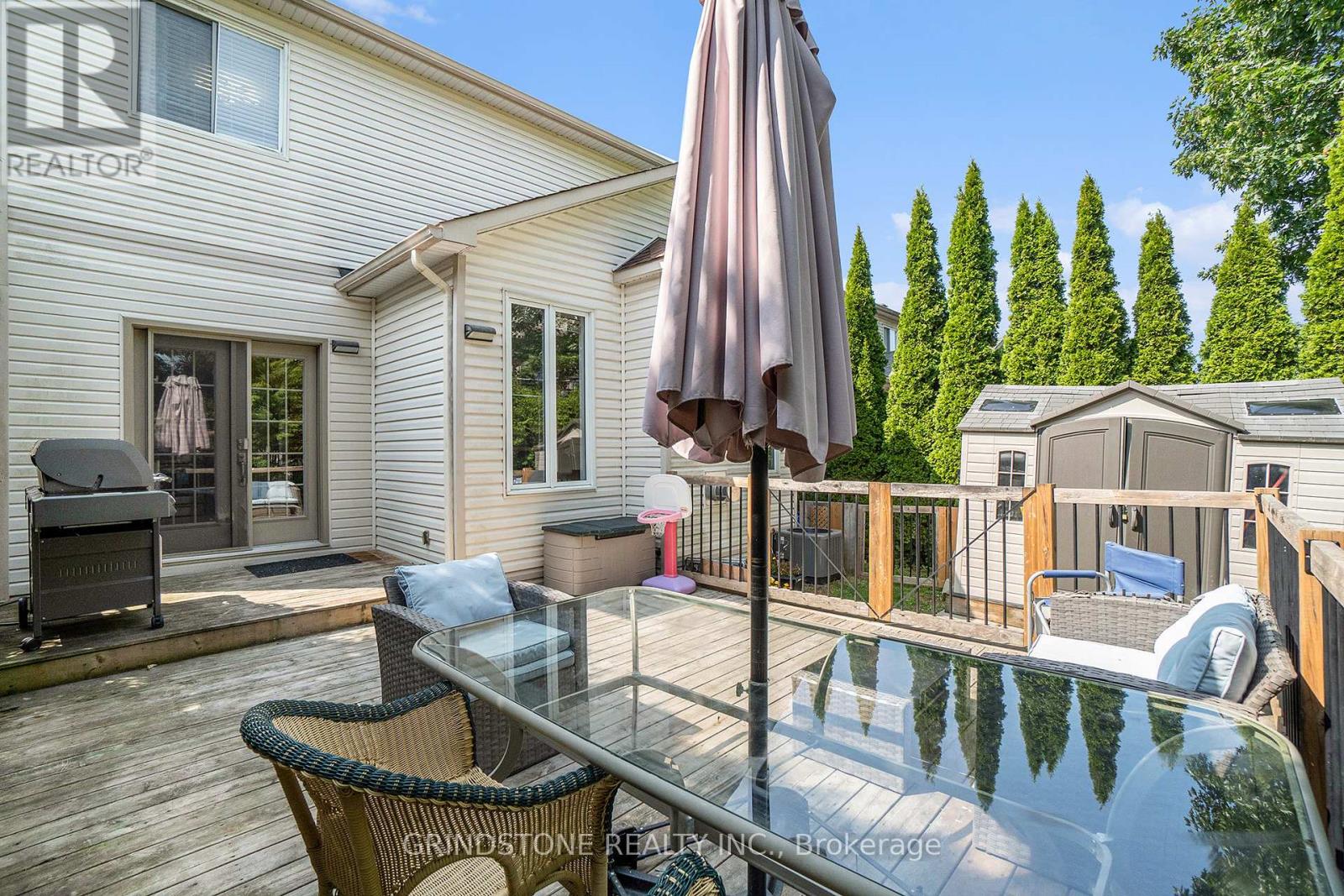 95 EVANSHEN CRESCENT - 37