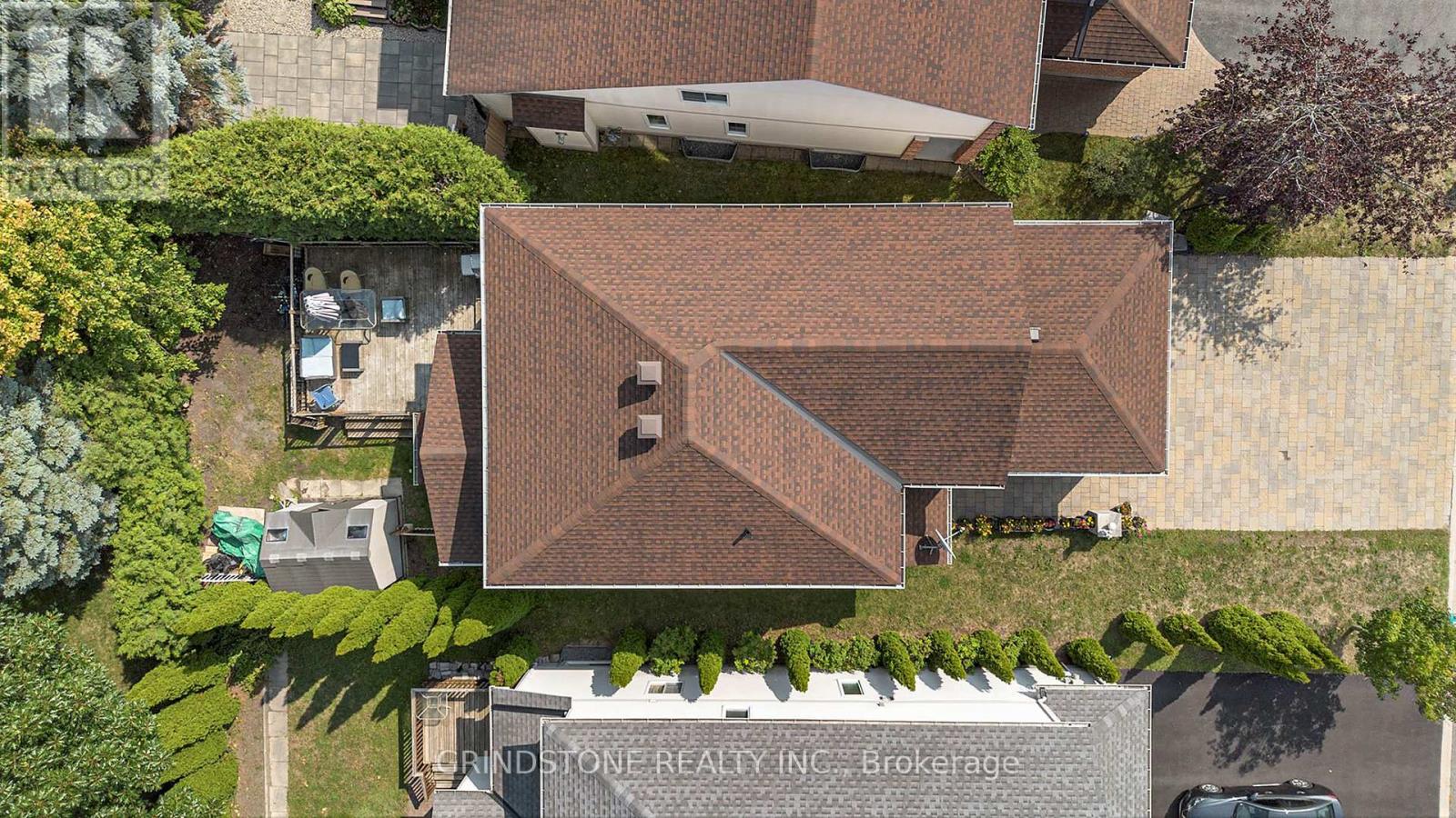 95 EVANSHEN CRESCENT - 38
