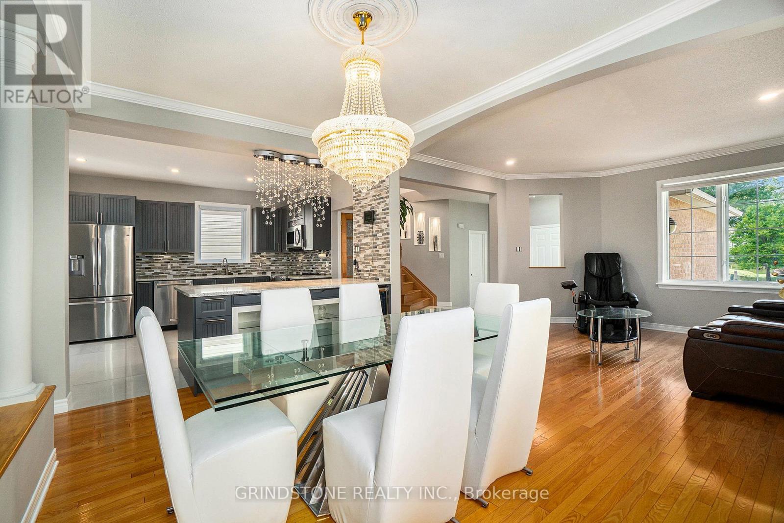95 EVANSHEN CRESCENT - 9