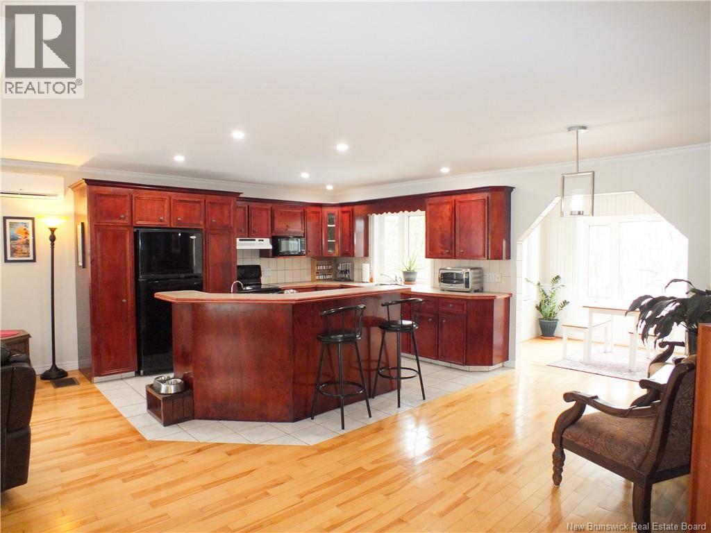 28 Mountain View Crescent - 4