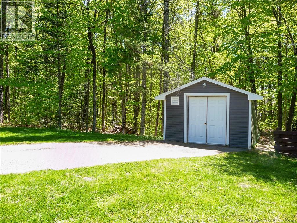 28 Mountain View Crescent - 44