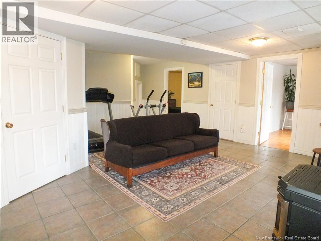 28 Mountain View Crescent - 31