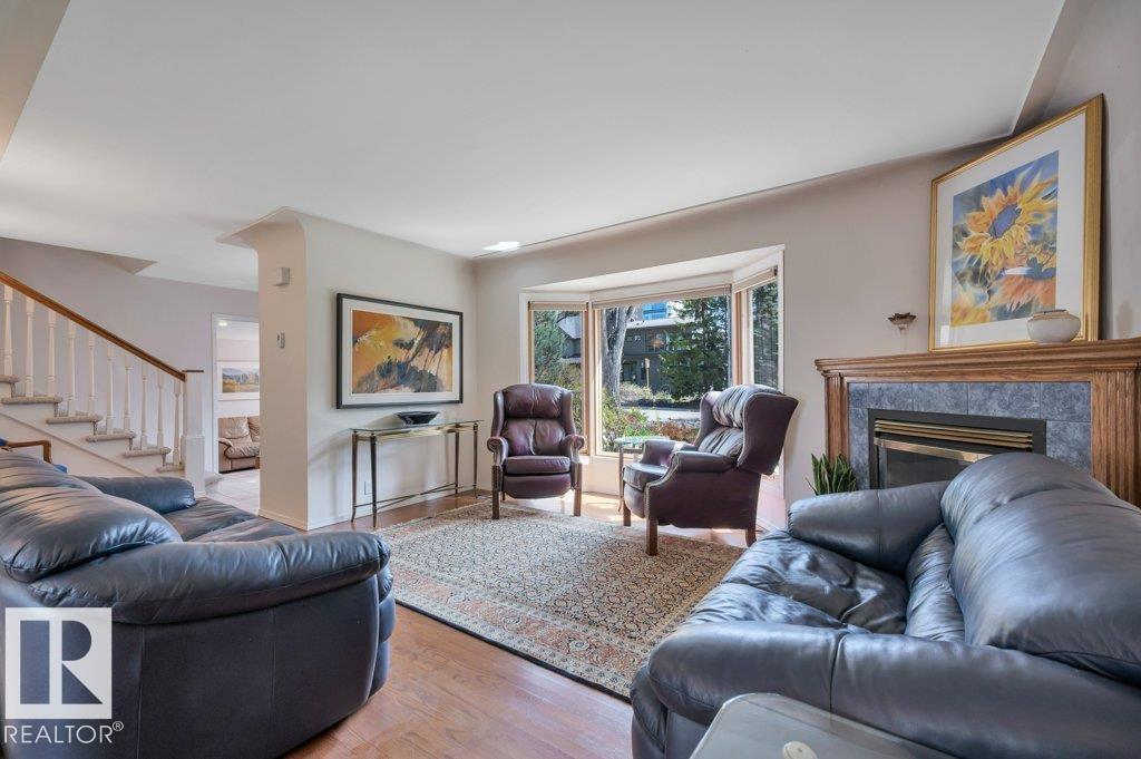 8944 117 ST NW - 10