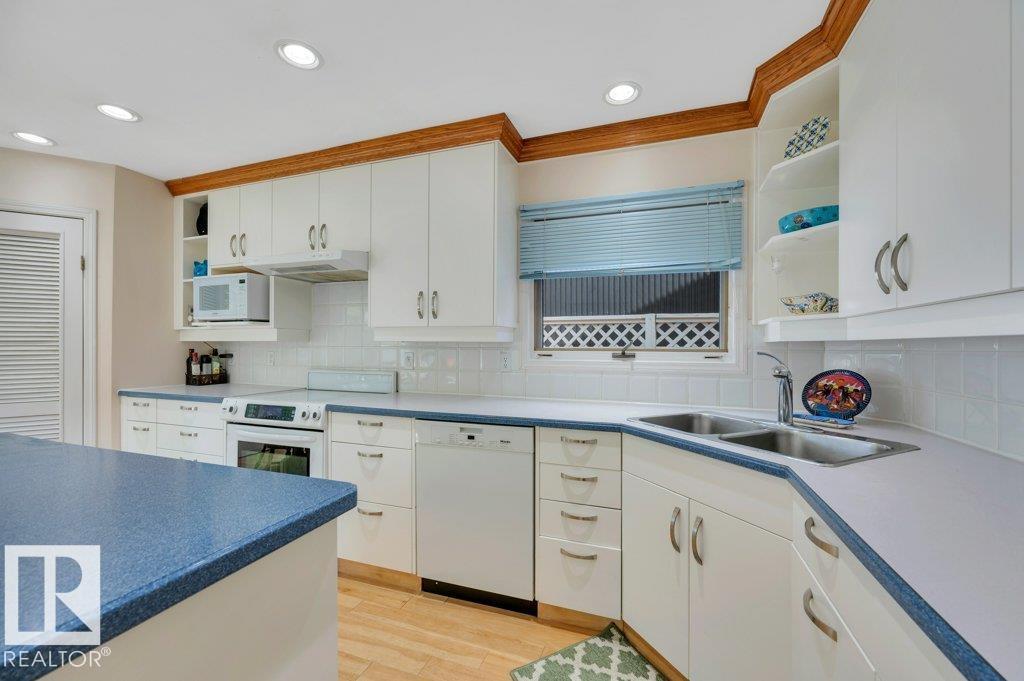 8944 117 ST NW - 21
