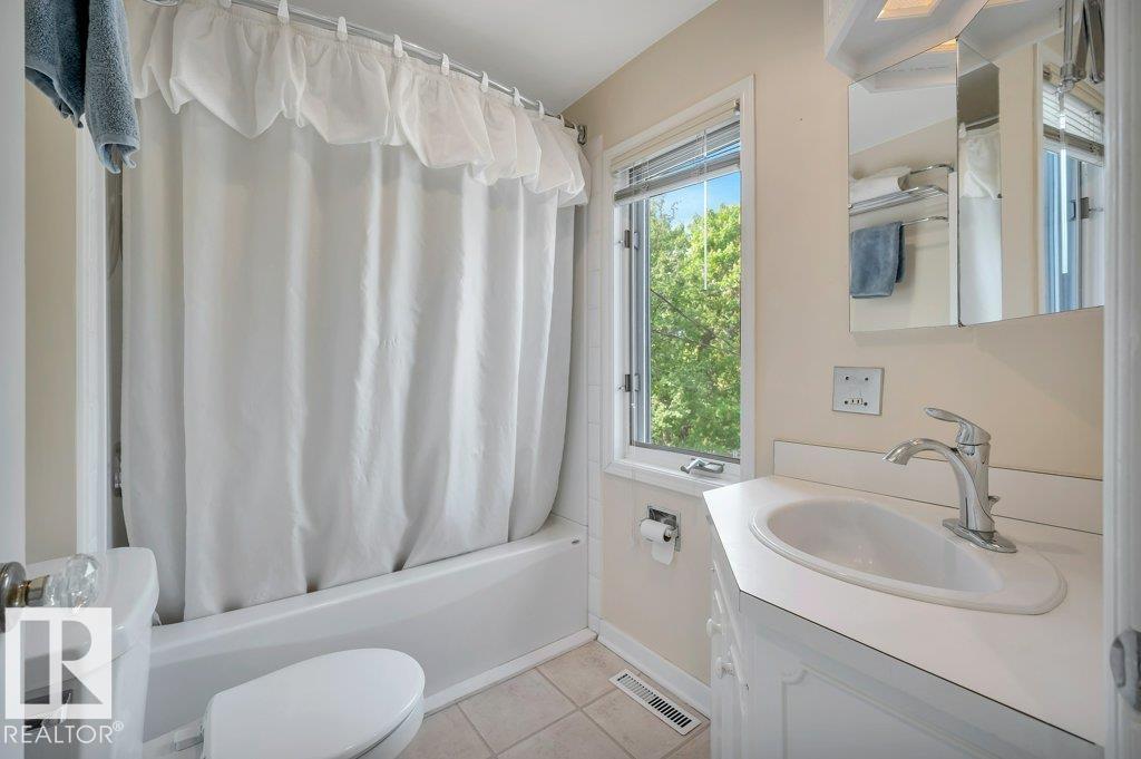 8944 117 ST NW - 34