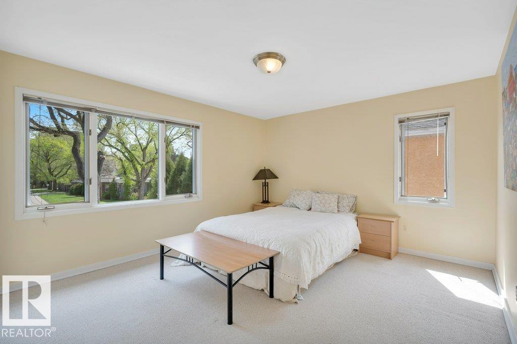 8944 117 ST NW - 35