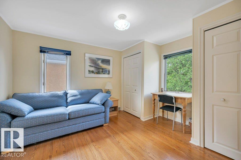 8944 117 ST NW - 38