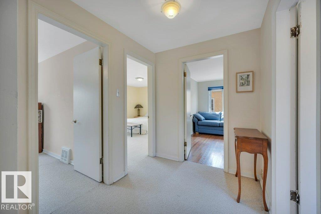 8944 117 ST NW - 42