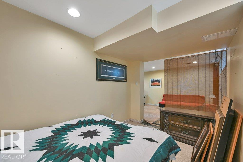 8944 117 ST NW - 48