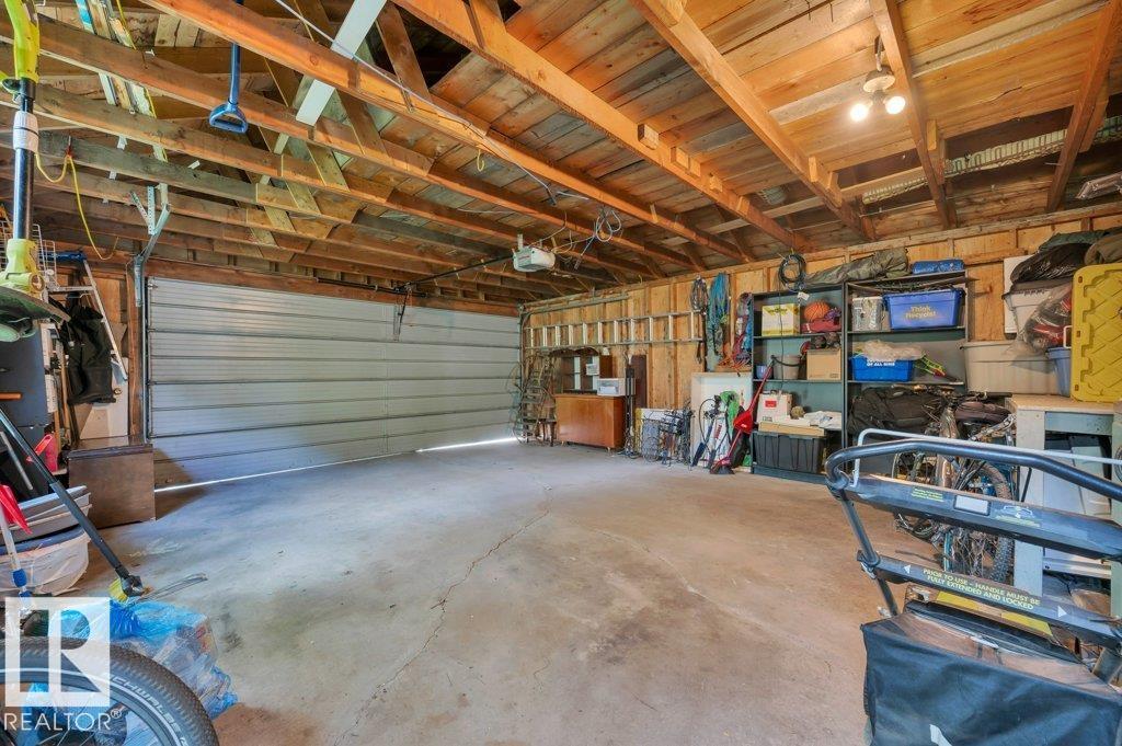 8944 117 ST NW - 62