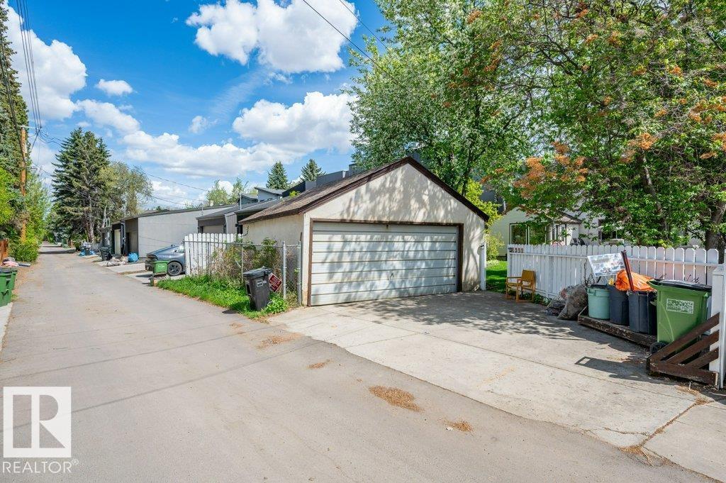 8944 117 ST NW - 64