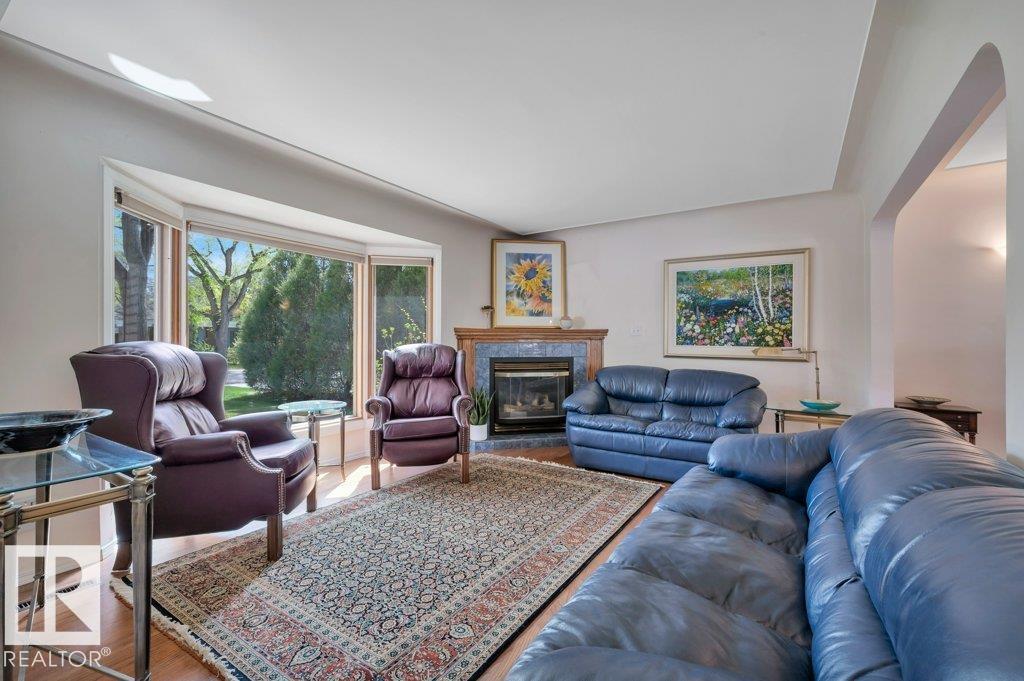 8944 117 ST NW - 9