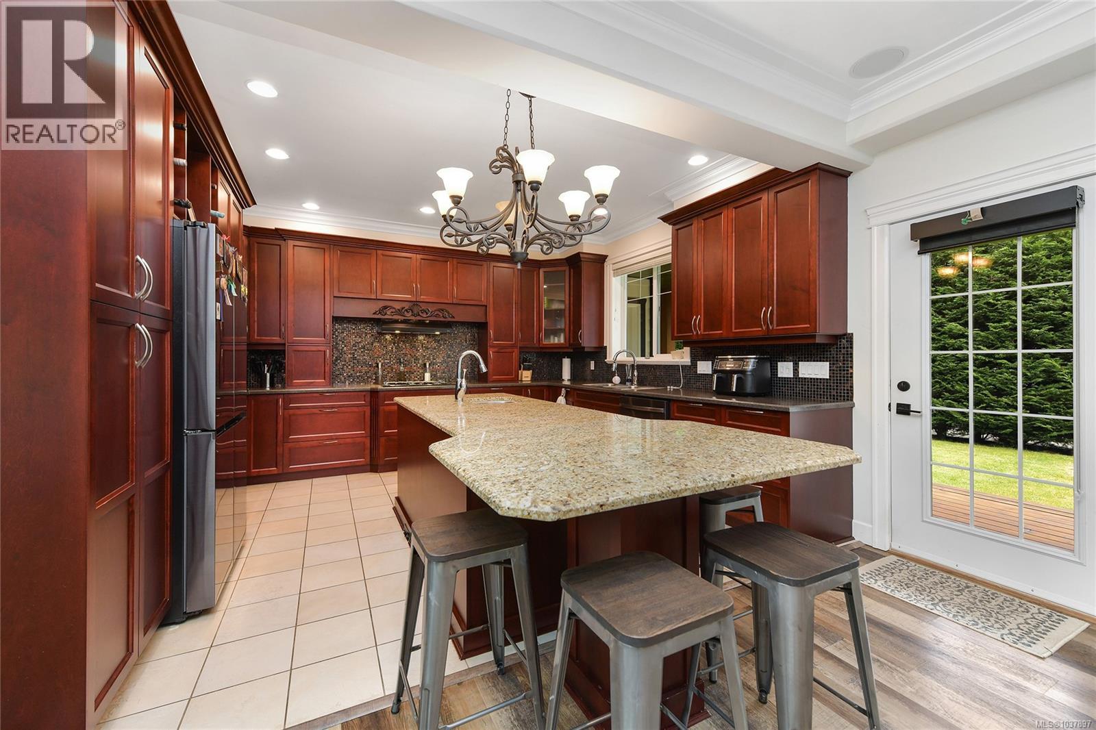 1058 SUMMER BREEZE Lane, Langford
