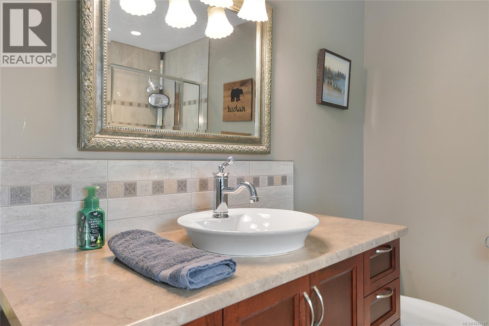 1058 SUMMER BREEZE Lane, Langford